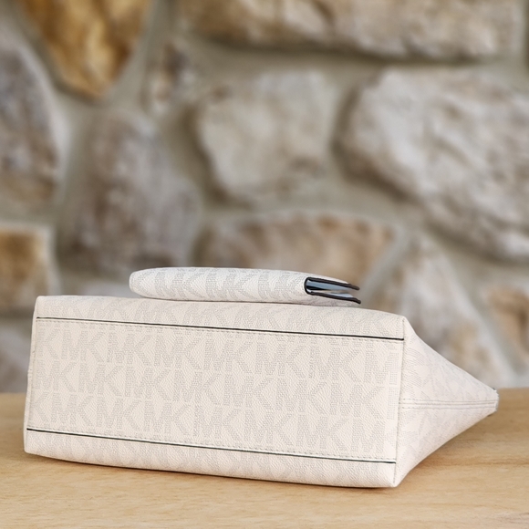 Michael Kors Austen Logo SM Satchel SET - Picture 4 of 10